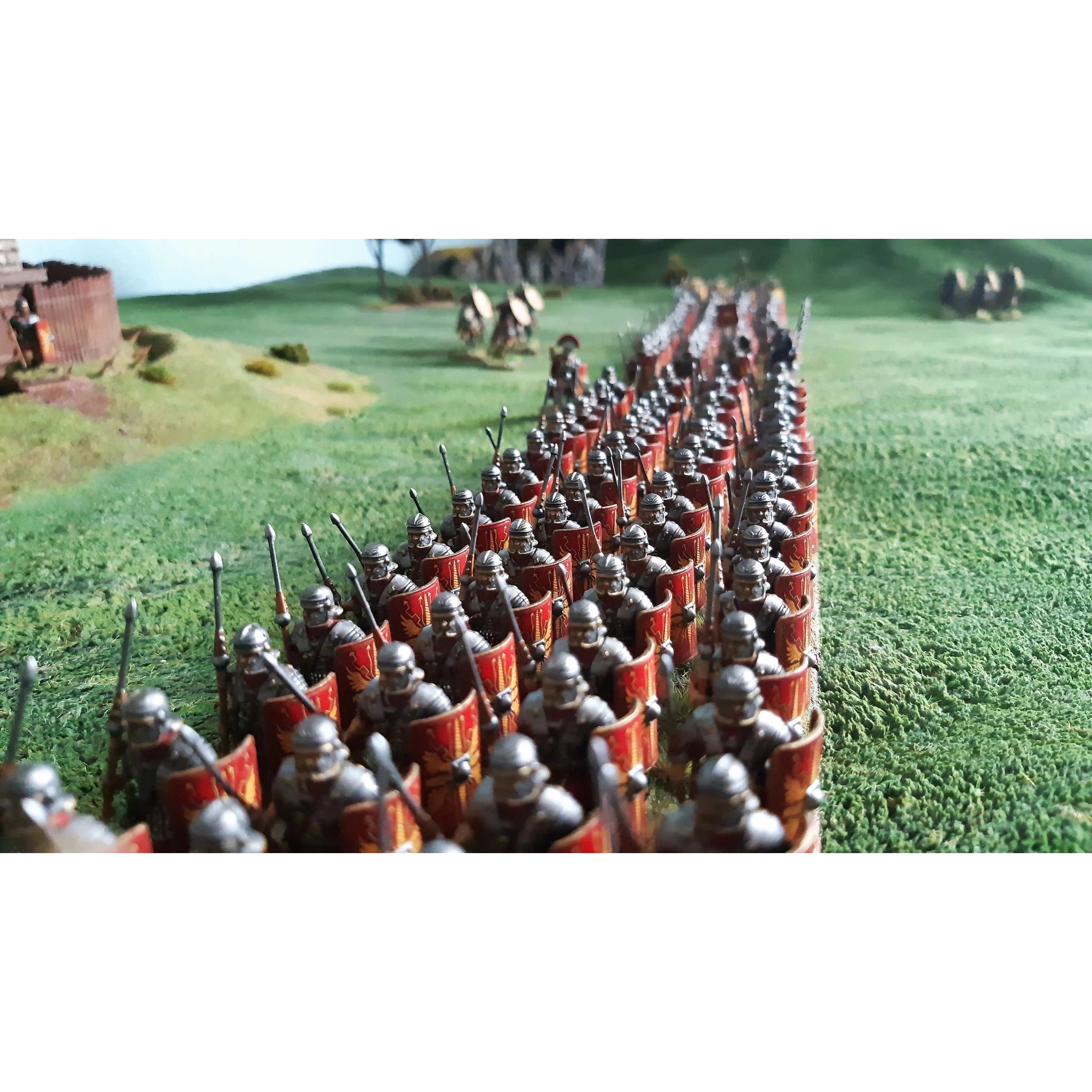 Victrix | Ancients Early Imperial Roman Legionaries Advancing | 28mm Plastic Unit | North Star Games | Miniature Kingdoms