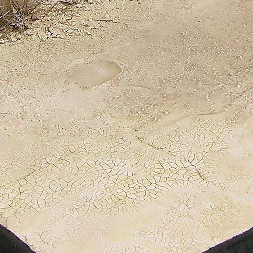 AK Interactive | Light & Dry Crackle Effects | 100ml Basing Mix