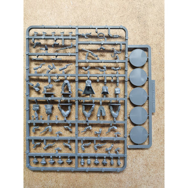 Dead Man's Hand | Gunfighters Male 28mm | One Sprue