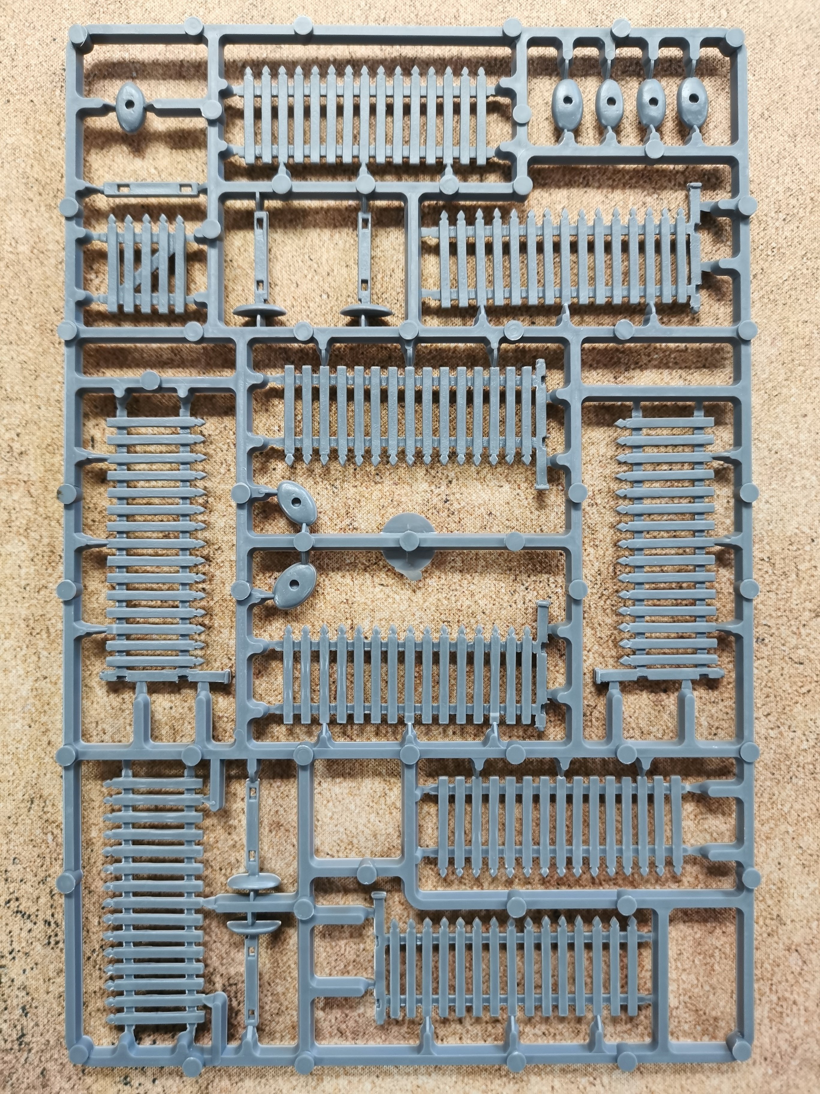 Renedra | Picket Fence | 28mm Plastic Terrain