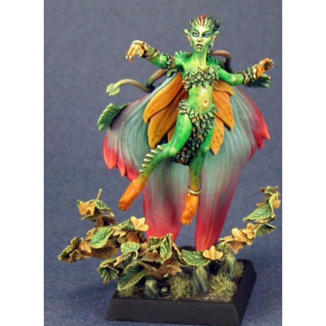 Reaper | Nyrissa Dryad Queen Pathfinder | 28mm Metal Blister Pack