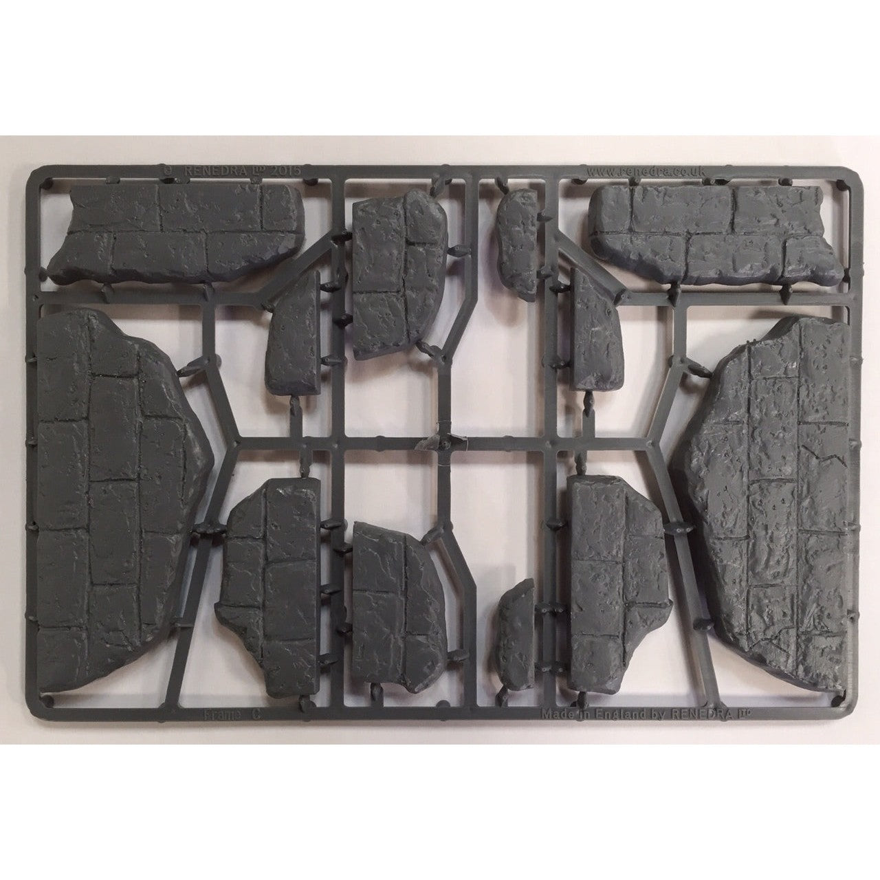 Renedra | Stone Ruin C 3| 28mm Plastic Terrain