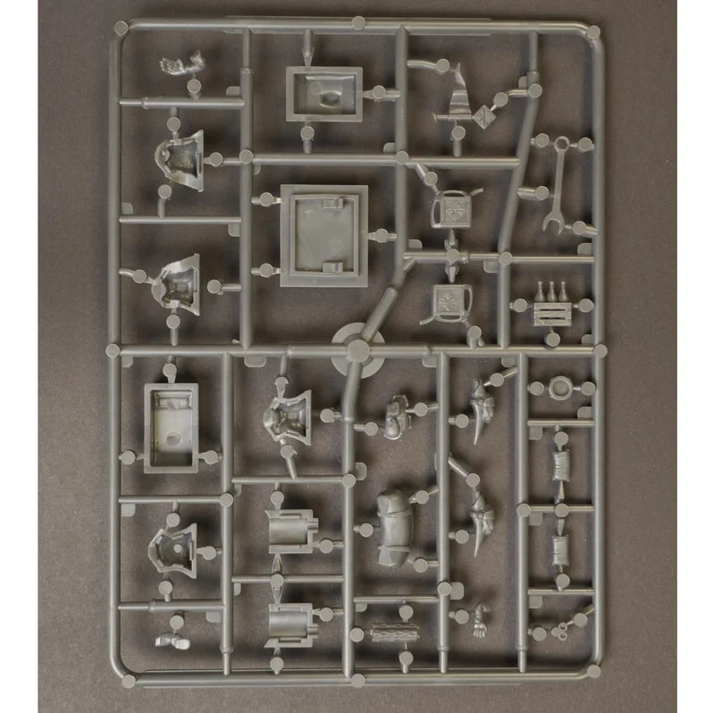 This Quar's War | Coftyran Chyweethl | Plastic Vehicle Box