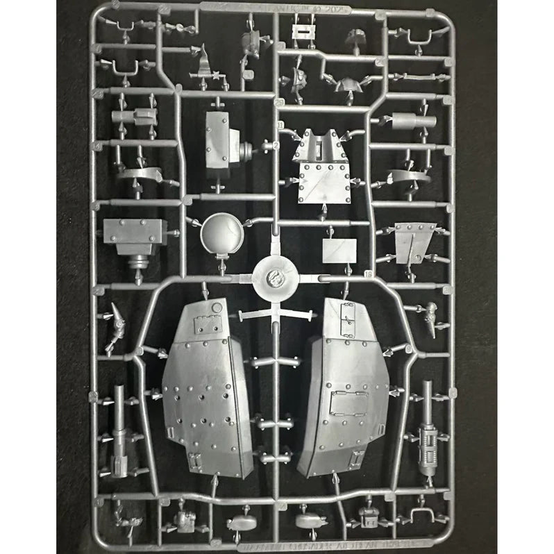 This Quar's War | Crusader Aithean Tractor| Plastic Vehicle Box