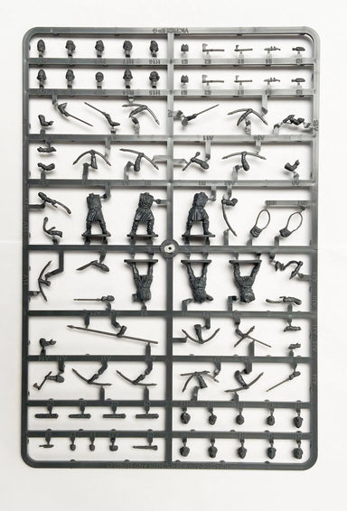 Victrix | Medieval Foot Sergeants | 28mm One Sprue X25