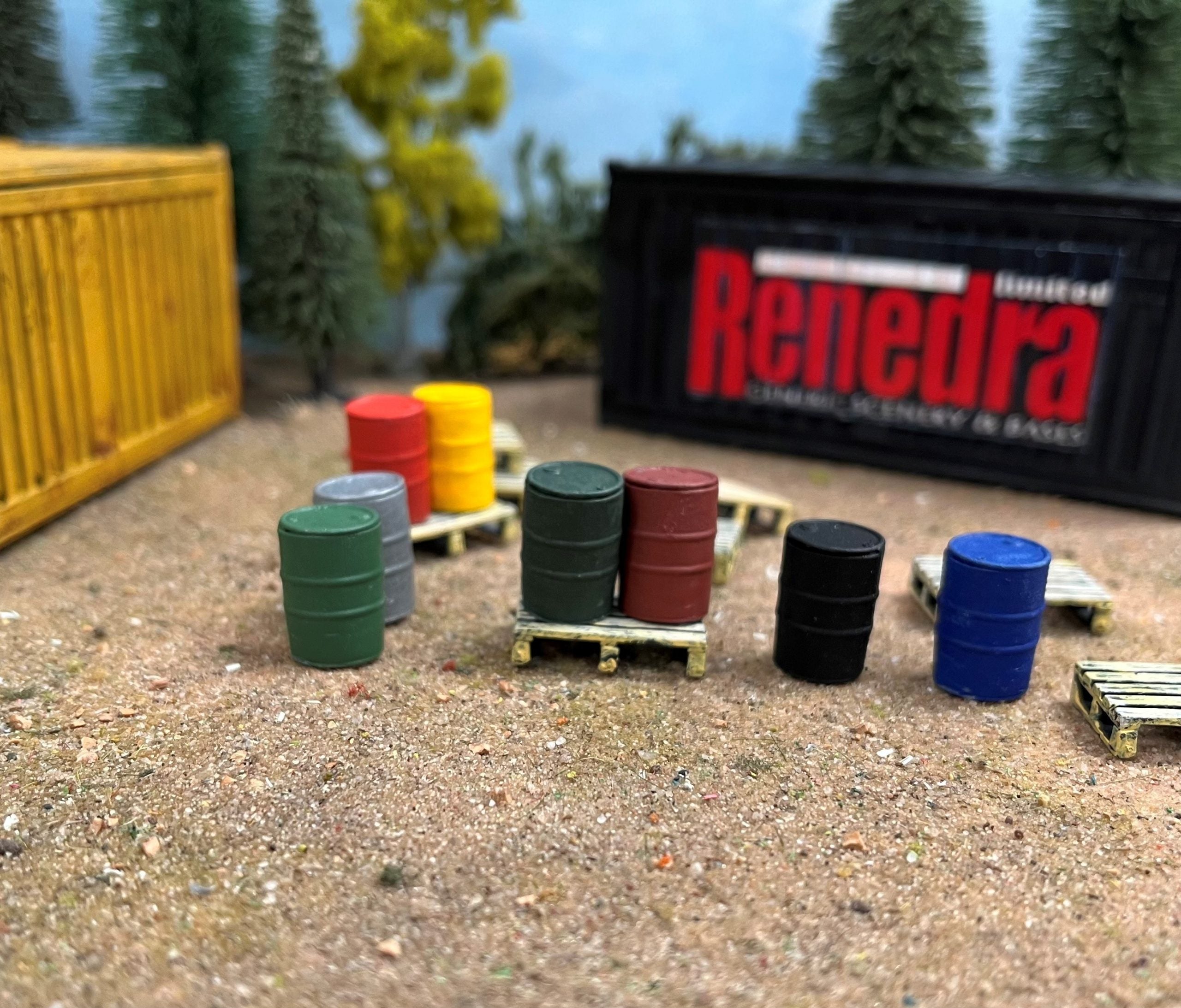 Renedra | 8 Oil Drums | 28mm Plastic Terrain